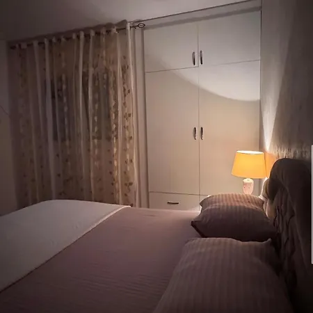 Апартаменты 1 *